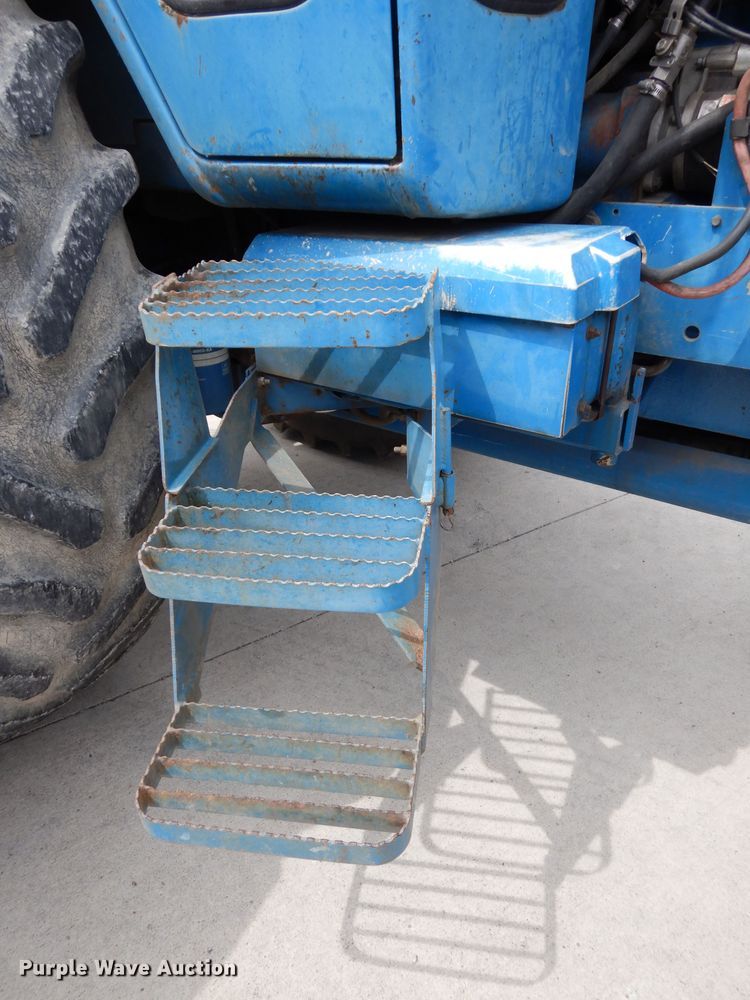 image for item DG6452 1987 Ford TW35 tractor