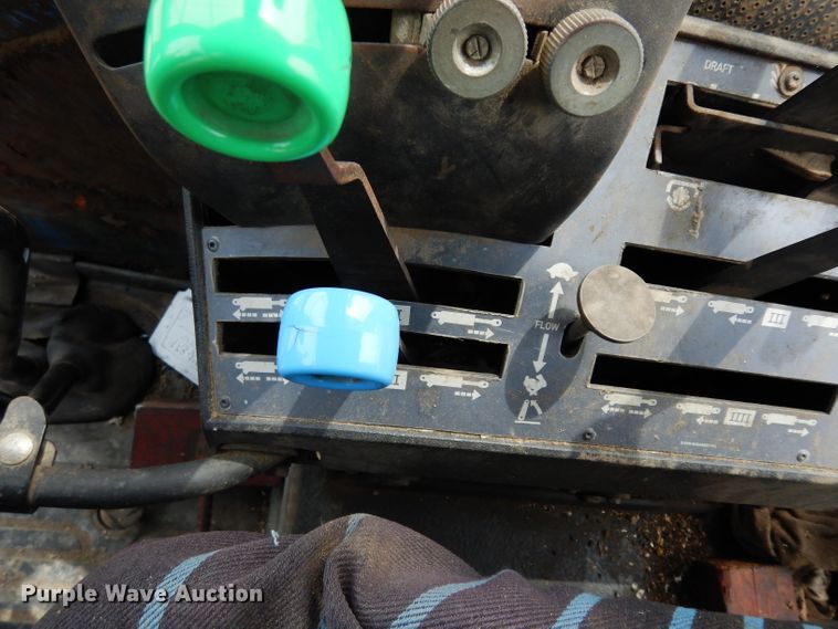 image for item DG6452 1987 Ford TW35 tractor