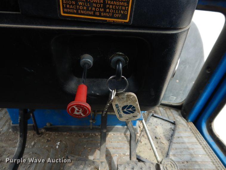 image for item DG6452 1987 Ford TW35 tractor