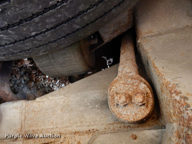 image for item DG6457 1989 MCI MC9 coach bus