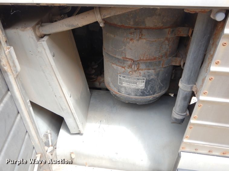 image for item DG6457 1989 MCI MC9 coach bus