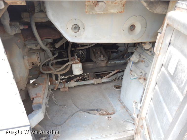 image for item DG6457 1989 MCI MC9 coach bus