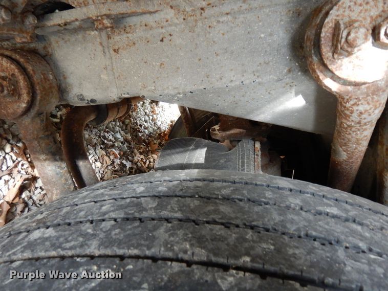 image for item DG6457 1989 MCI MC9 coach bus