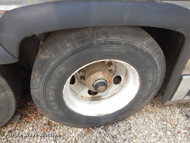 image for item DG6457 1989 MCI MC9 coach bus