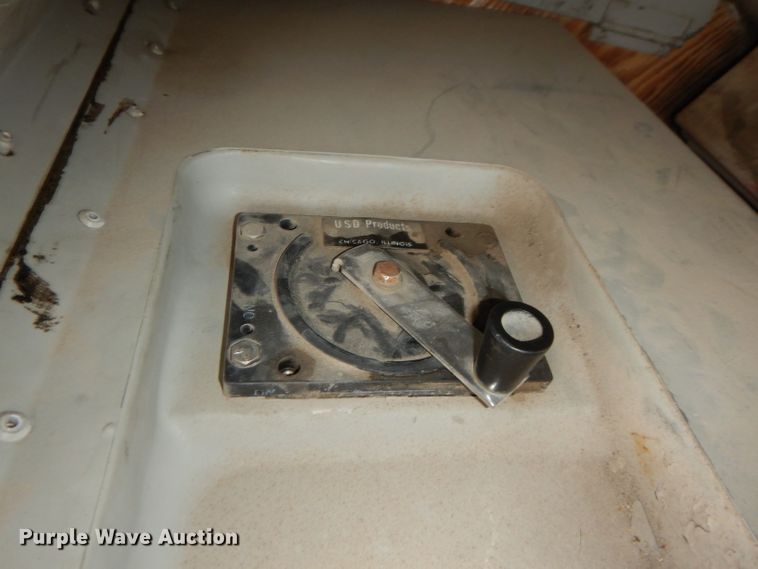 image for item DG6457 1989 MCI MC9 coach bus