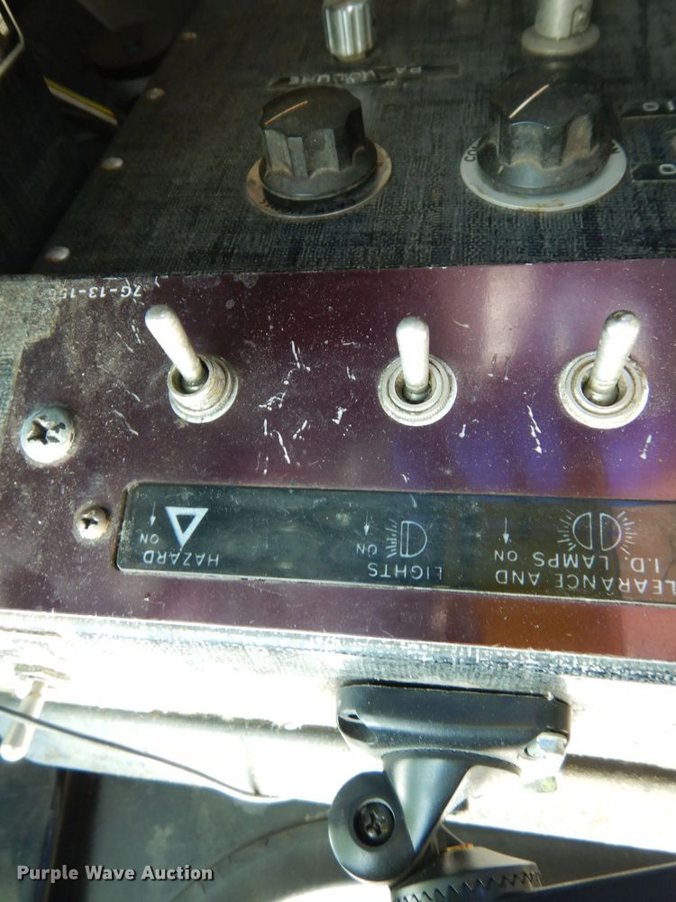 image for item DG6457 1989 MCI MC9 coach bus