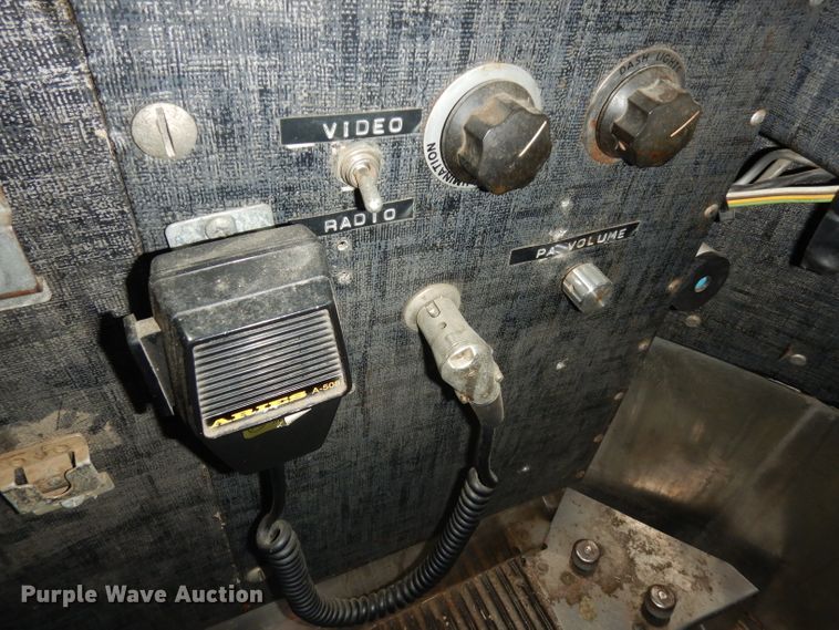 image for item DG6457 1989 MCI MC9 coach bus