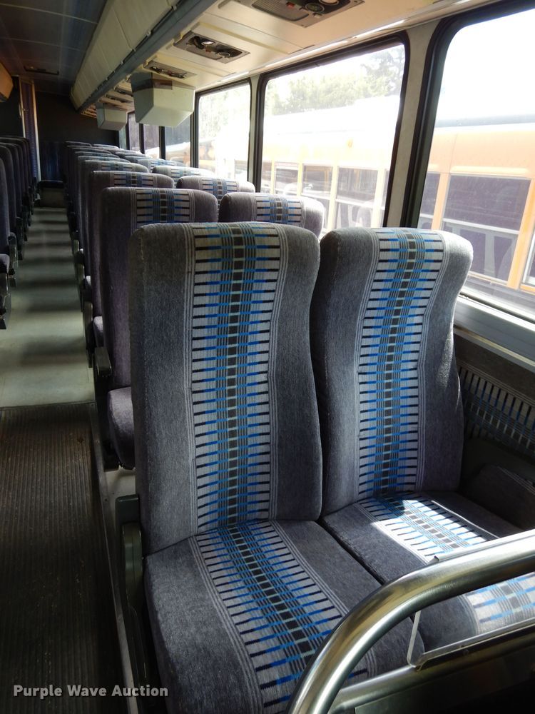 image for item DG6457 1989 MCI MC9 coach bus