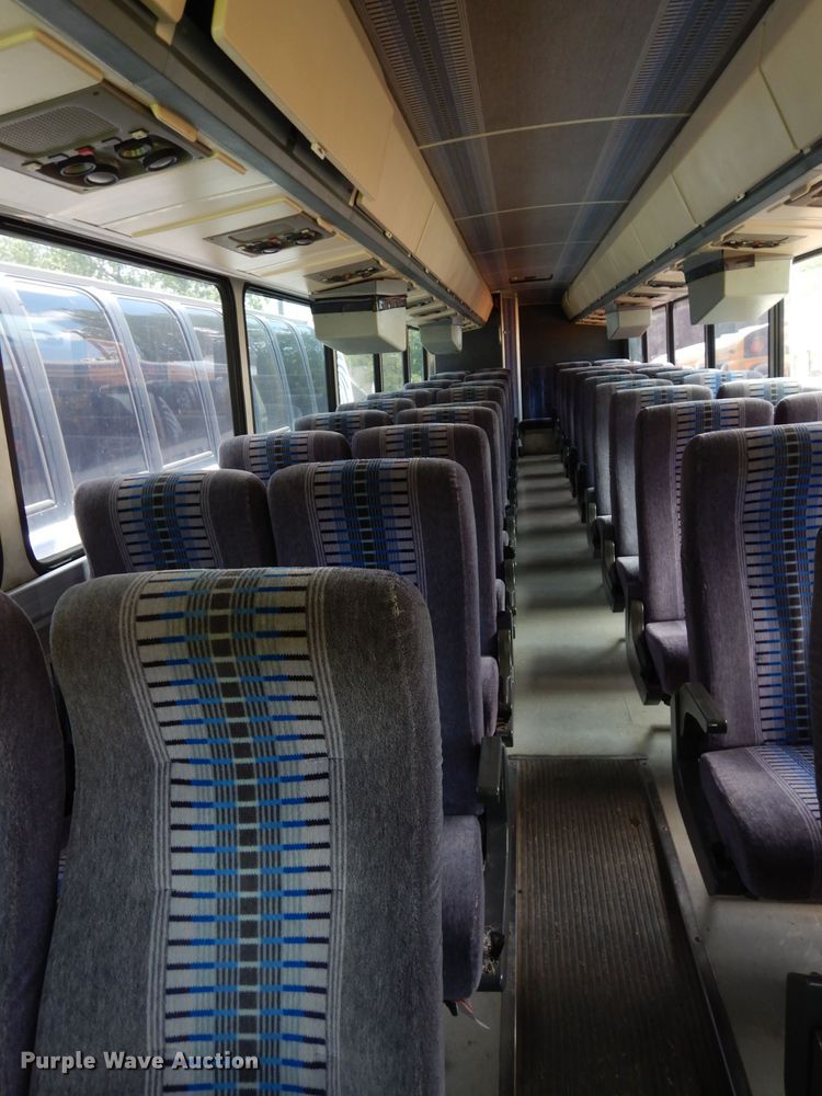 image for item DG6457 1989 MCI MC9 coach bus