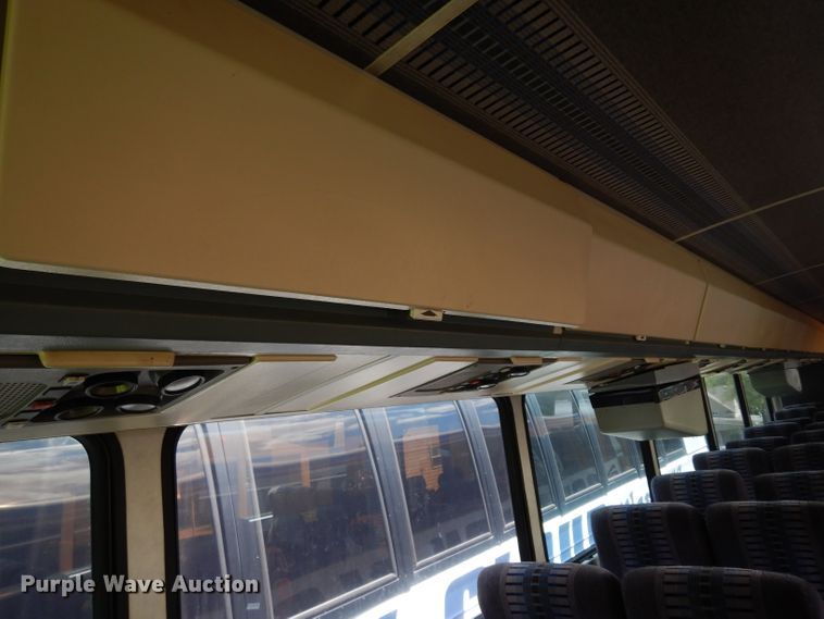 image for item DG6457 1989 MCI MC9 coach bus