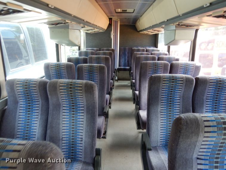 image for item DG6457 1989 MCI MC9 coach bus