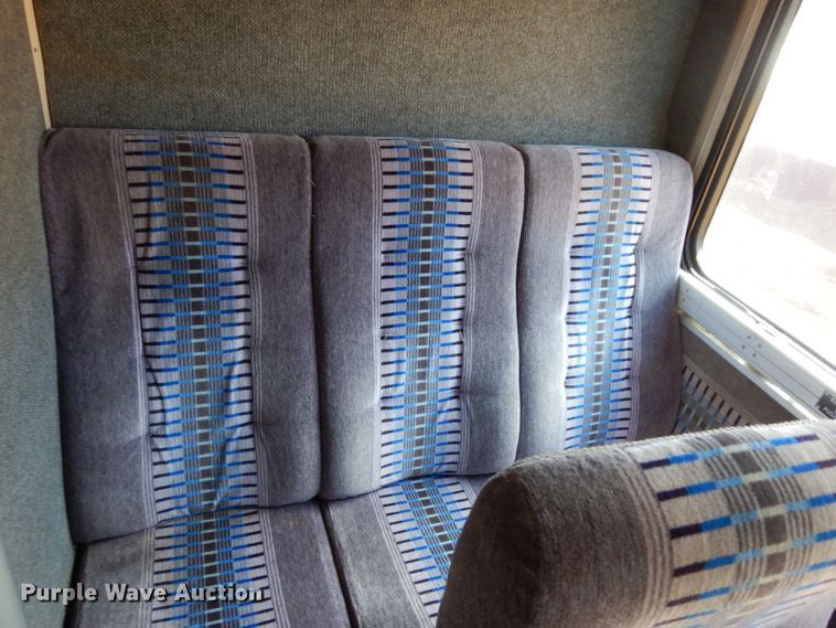 image for item DG6457 1989 MCI MC9 coach bus