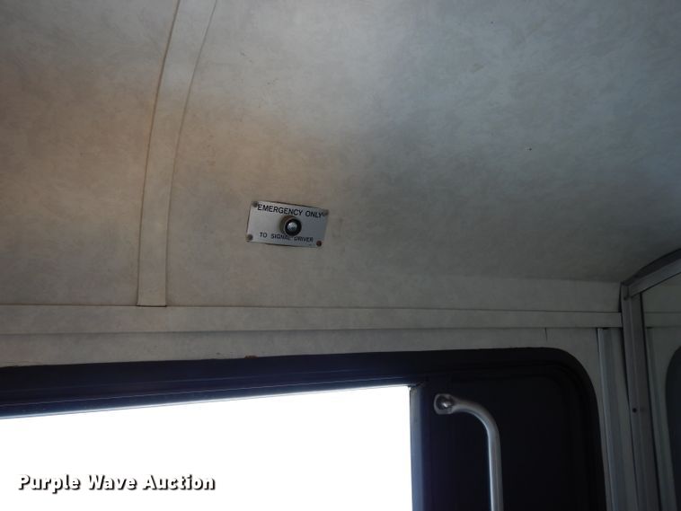 image for item DG6457 1989 MCI MC9 coach bus