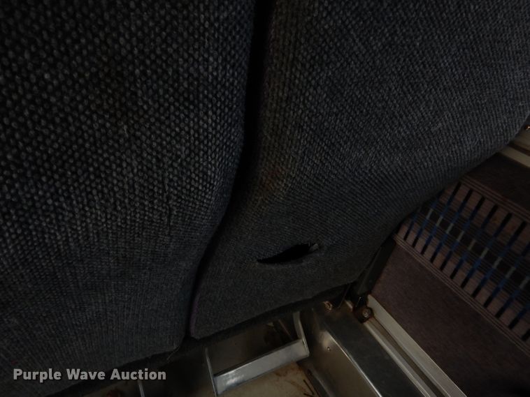 image for item DG6457 1989 MCI MC9 coach bus