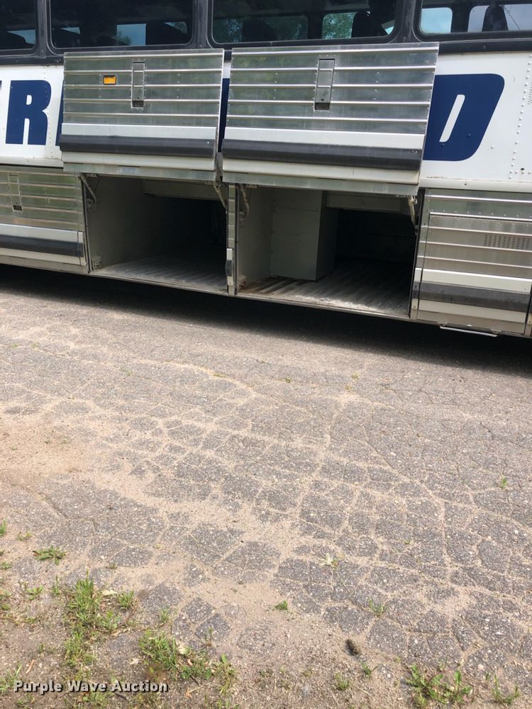 image for item DG6457 1989 MCI MC9 coach bus