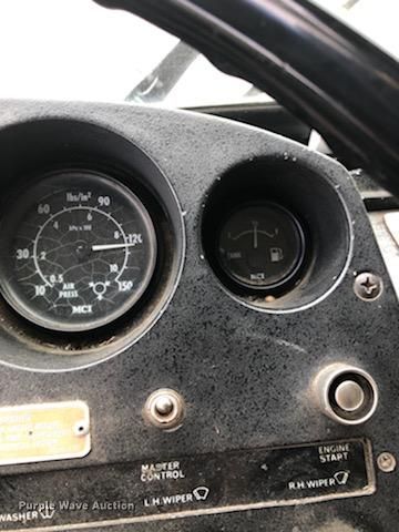 image for item DG6457 1989 MCI MC9 coach bus