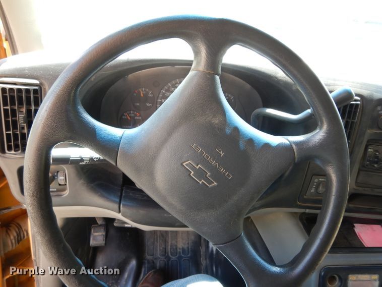 image for item DG6458 2001 Chevrolet Express school bus