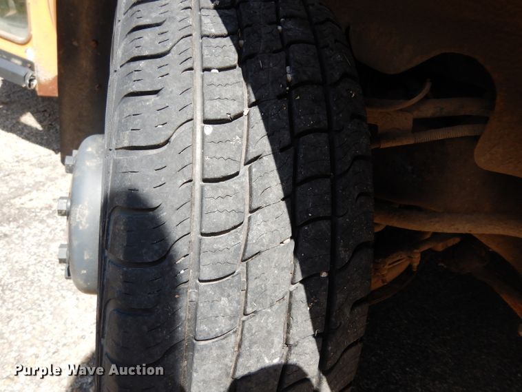 image for item DG6458 2001 Chevrolet Express school bus