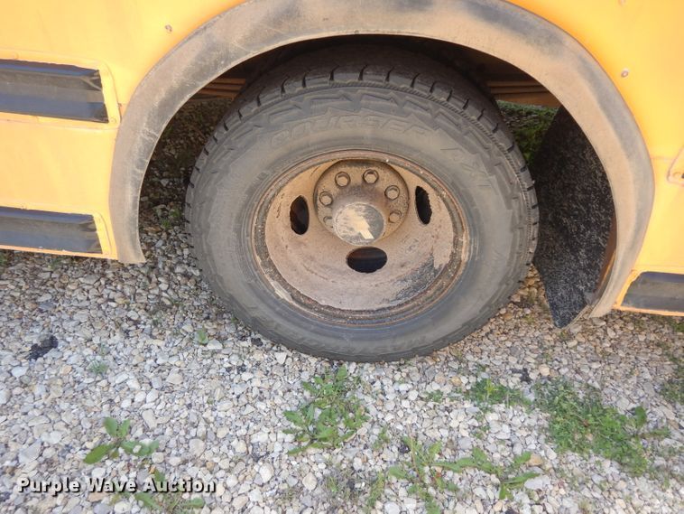 image for item DG6458 2001 Chevrolet Express school bus