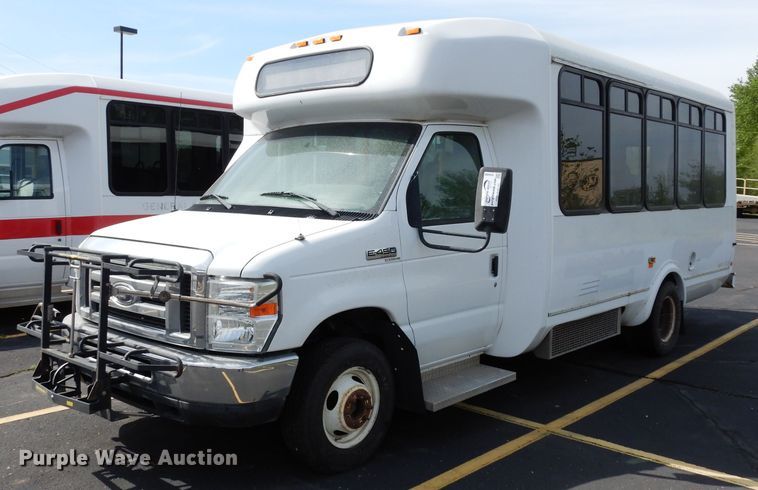image for item DG6463 2011 Ford Econoline E450 Super Duty Aerotech shuttle bus