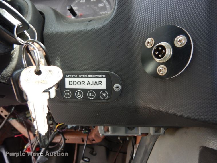 image for item DG6463 2011 Ford Econoline E450 Super Duty Aerotech shuttle bus