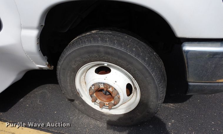 image for item DG6463 2011 Ford Econoline E450 Super Duty Aerotech shuttle bus