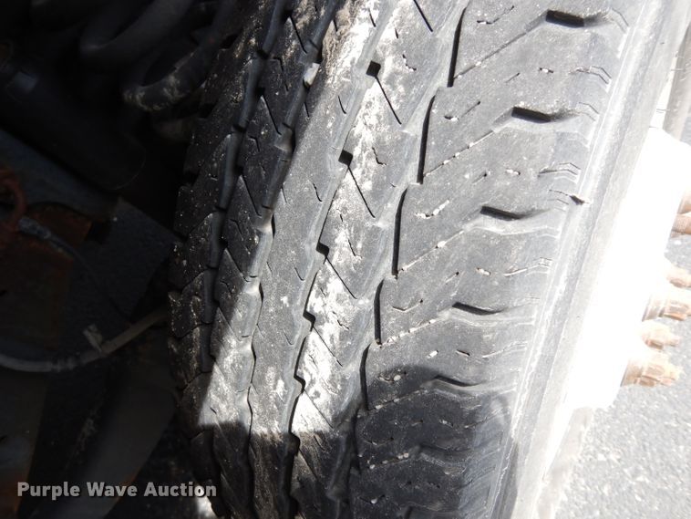 image for item DG6463 2011 Ford Econoline E450 Super Duty Aerotech shuttle bus