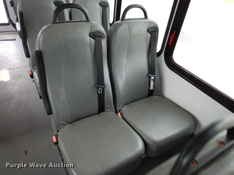 image for item DG6463 2011 Ford Econoline E450 Super Duty Aerotech shuttle bus