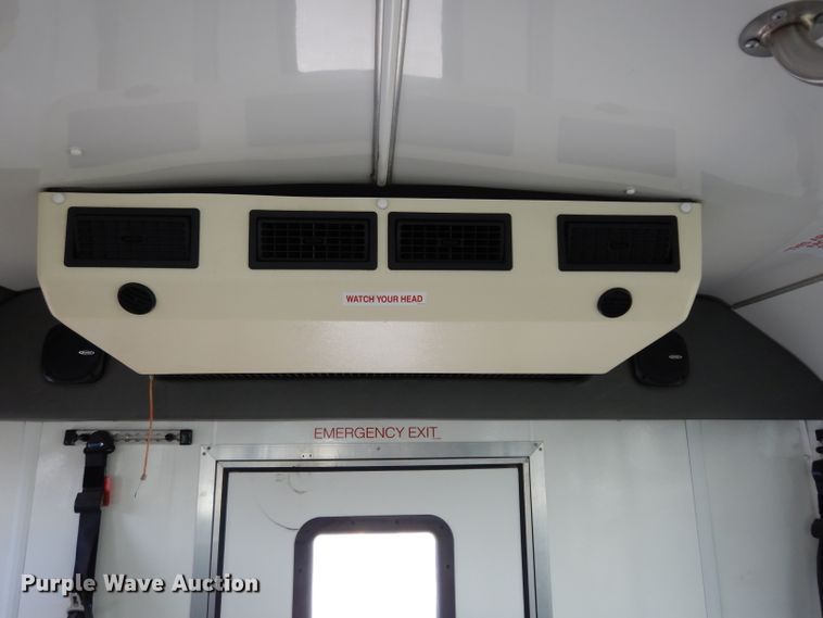 image for item DG6463 2011 Ford Econoline E450 Super Duty Aerotech shuttle bus