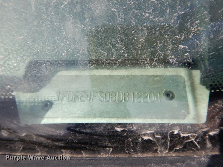 image for item DG6463 2011 Ford Econoline E450 Super Duty Aerotech shuttle bus