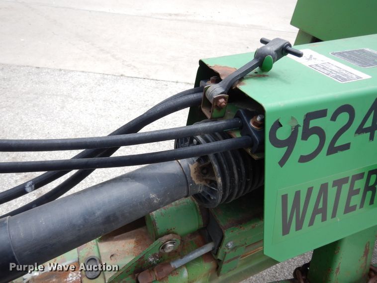 image for item DG6493 John Deere 785 manure spreader