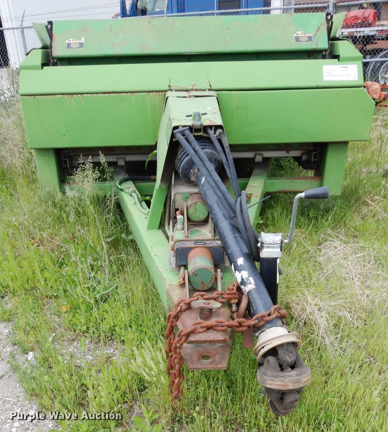 image for item DG6494 John Deere 780 manure spreader