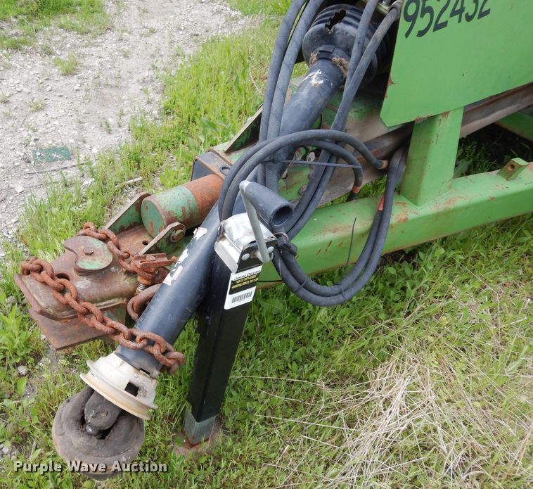 image for item DG6494 John Deere 780 manure spreader