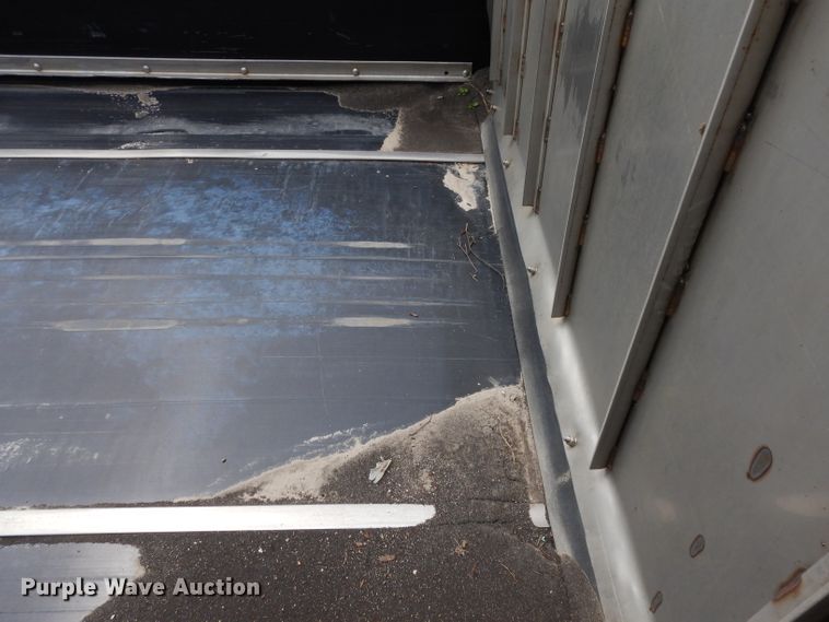 image for item DG6494 John Deere 780 manure spreader