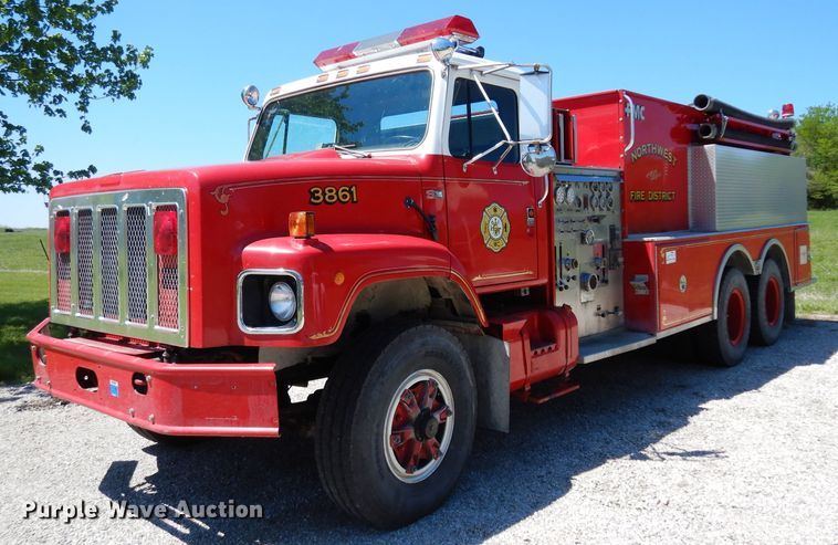 image for item DG6495 1987 International S2600 pumper fire truck