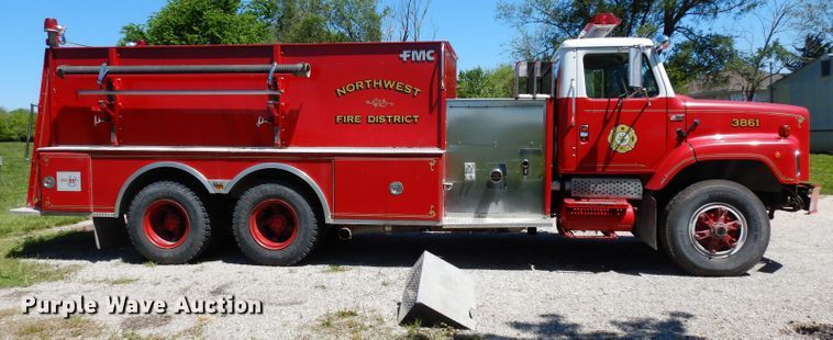 image for item DG6495 1987 International S2600 pumper fire truck