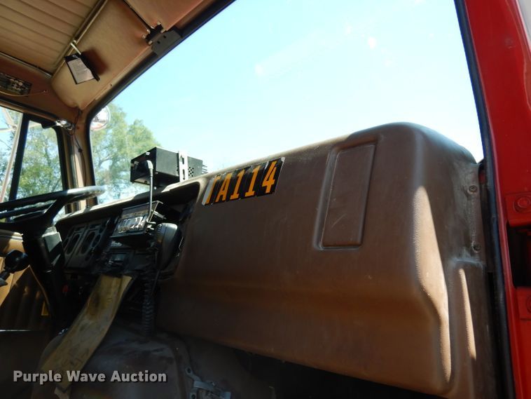 image for item DG6495 1987 International S2600 pumper fire truck