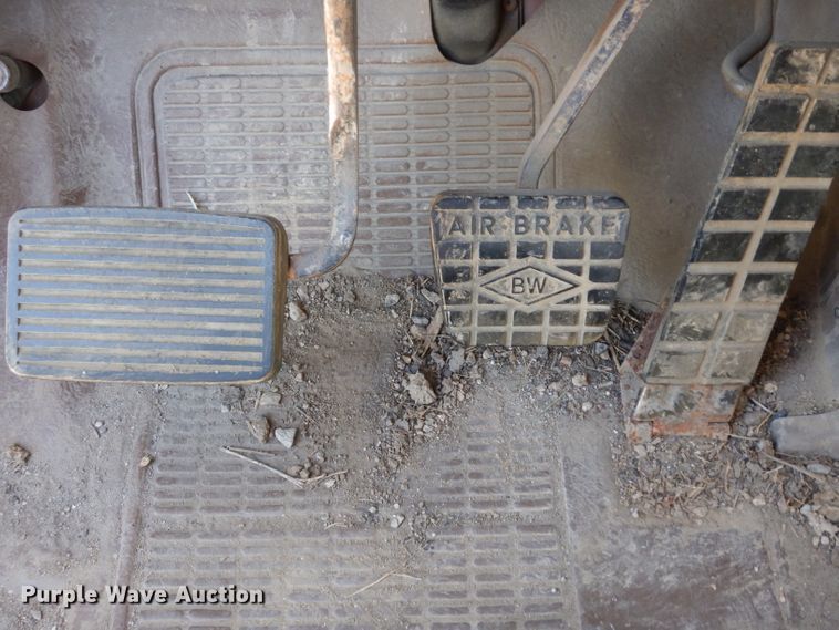 image for item DG6495 1987 International S2600 pumper fire truck