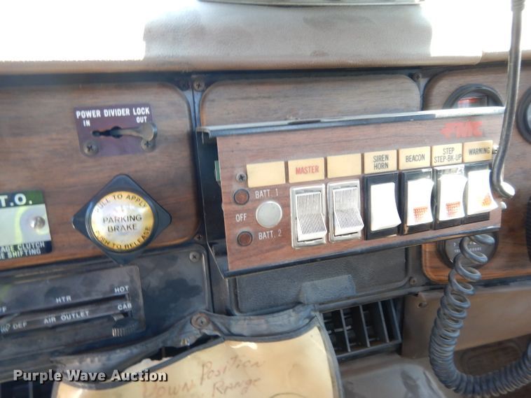 image for item DG6495 1987 International S2600 pumper fire truck