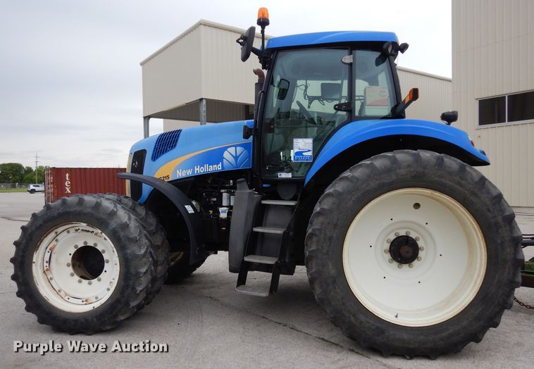 image for item DG6498 New Holland TG215 tractor