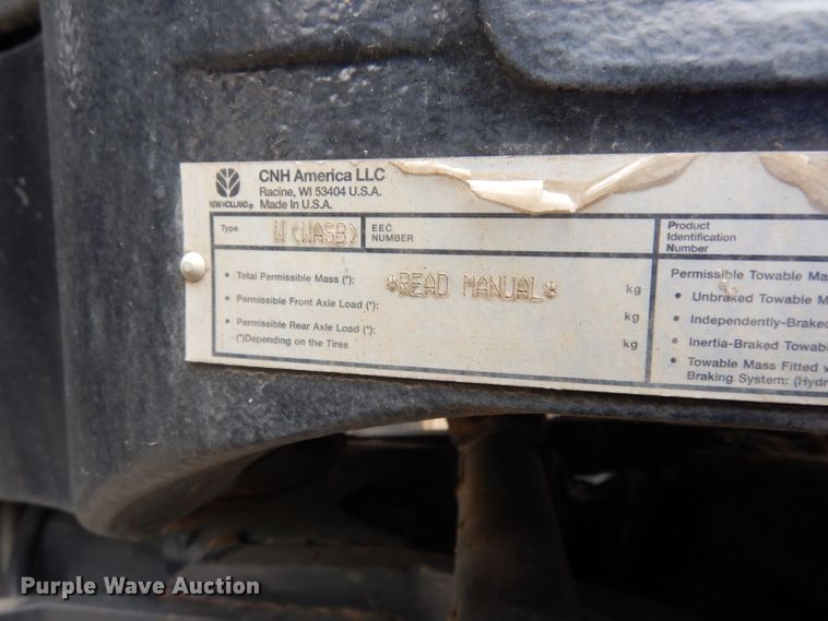 image for item DG6498 New Holland TG215 tractor