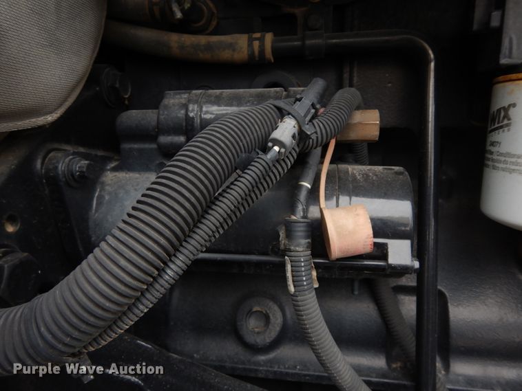 image for item DG6498 New Holland TG215 tractor