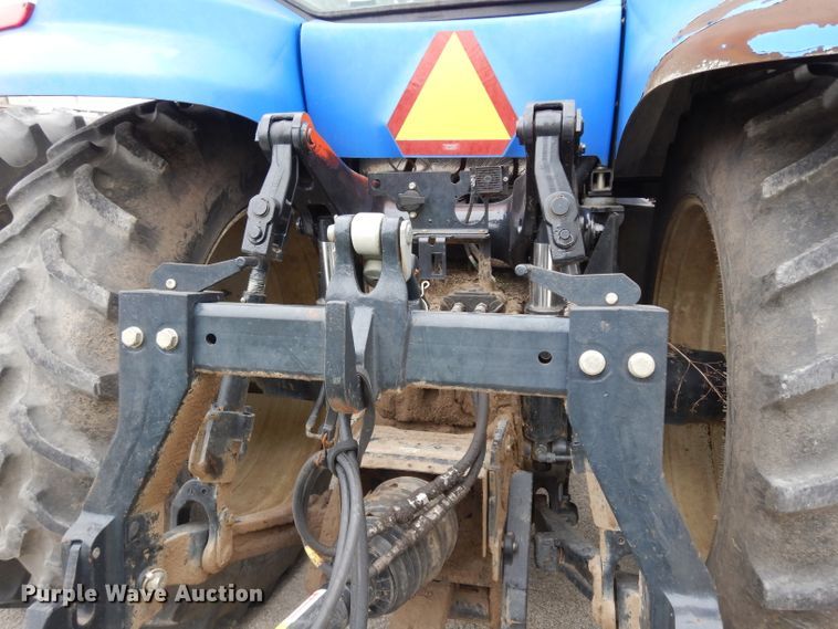 image for item DG6498 New Holland TG215 tractor