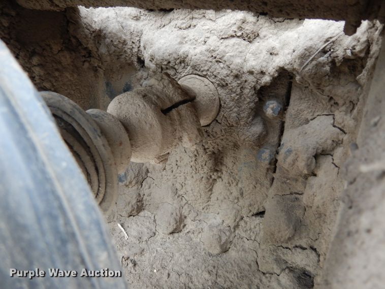 image for item DG6498 New Holland TG215 tractor