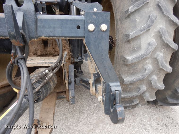 image for item DG6498 New Holland TG215 tractor