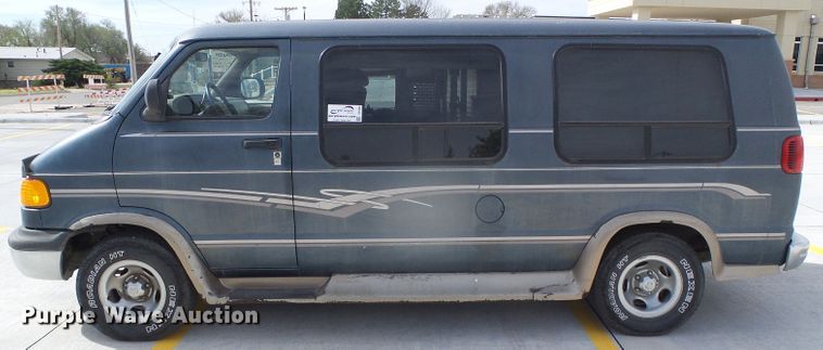 image for item DH4906 1998 Dodge Ram 1500  handicap accessible van