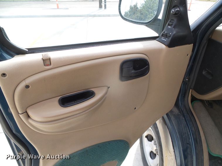 image for item DH4906 1998 Dodge Ram 1500  handicap accessible van