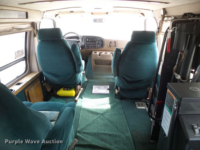 image for item DH4906 1998 Dodge Ram 1500  handicap accessible van