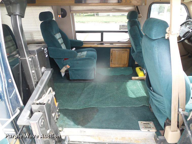 image for item DH4906 1998 Dodge Ram 1500  handicap accessible van