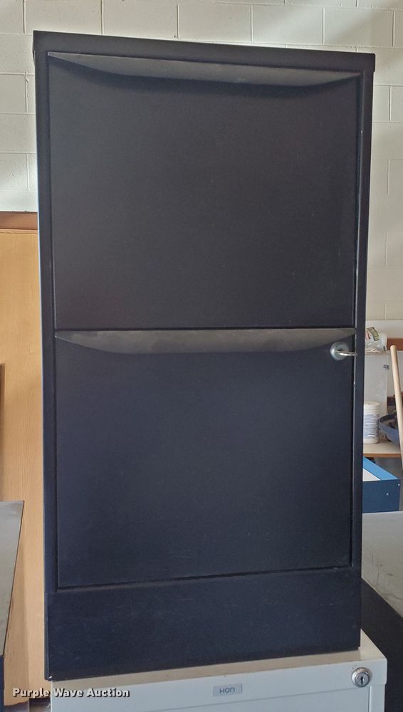 image for item DJ3111 (8) file cabinets